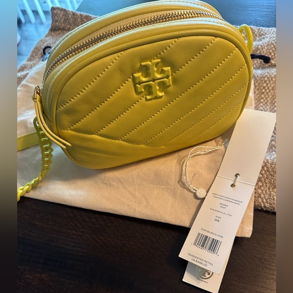 Tory Burch Kira Chevron Powder Coated Camera Bag- Size OS - Picture 3 of 16